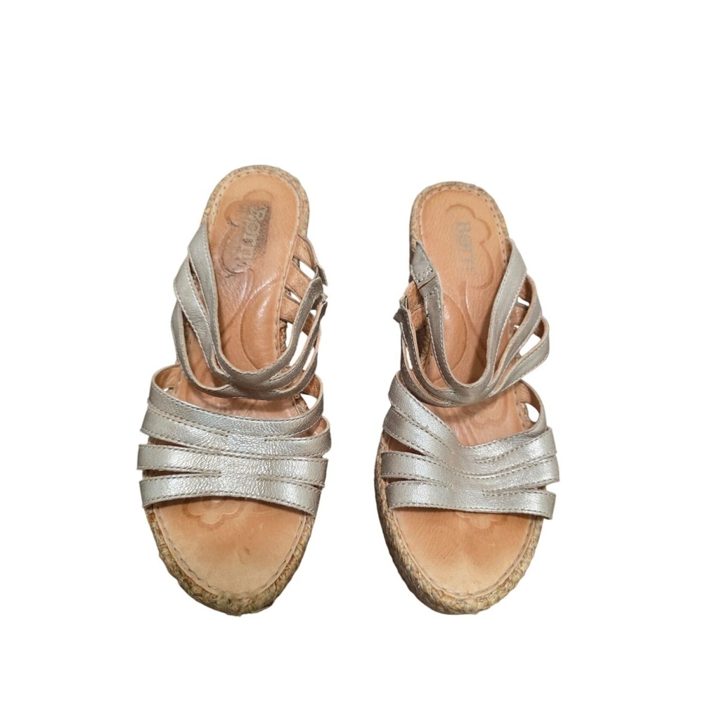 BORN Metallic Gold Leather Strappy Wedge Sandals Jute Espadrille Platform Size 8